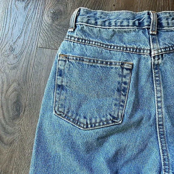 LondonJean | Vintage Denim Distressed Shorts Women’s Size 10 | Medium Wash - Picture 3 of 11